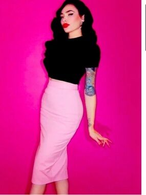 Vixen by Micheline Pitt light Pink High-Waist Pencil Skirt